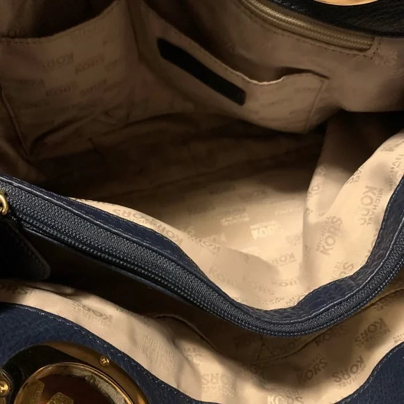 Michael Michael Kors Navy Blue Shoulder Bag - Picture 15 of 16